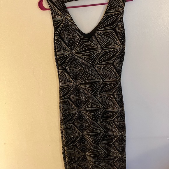 Cloth and People Dress - Picture 3 of 5